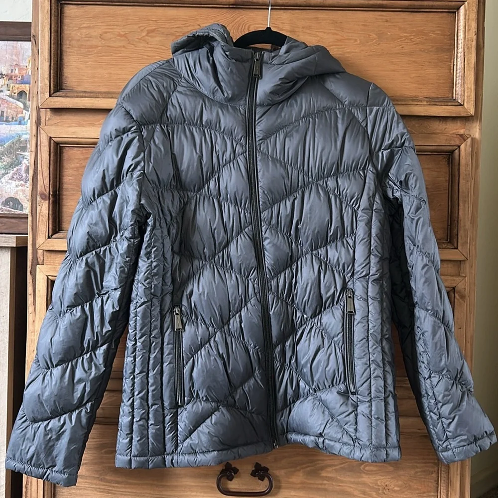 Michael Kors Quilted Hooded Jacket - Picture 2 of 7